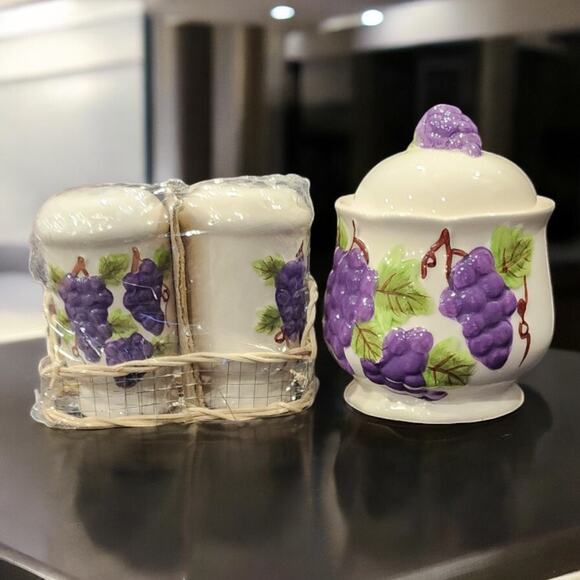 Grapevine Sugar Bowl with Lid, Salt & Pepper Shakers Condiment Set Grape Motif - Picture 5 of 5